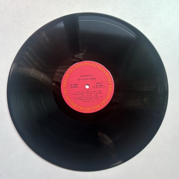 Aerosmith - Get your wings - vintage vinyl record - condition is VG - Picture 3 of 4